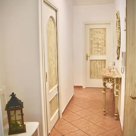 Apartment Giusy's House. Strategic Geographic Location! *